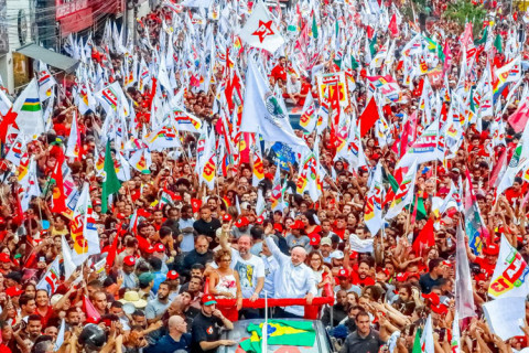 “A Globo tá com raiva de mim”, diz Lula após almoço da cúpula da emissora com Flávio Bolsonaro